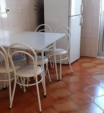 Abril Apartment *