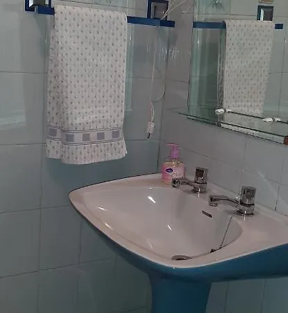 Abril Gouveia (Guarda)